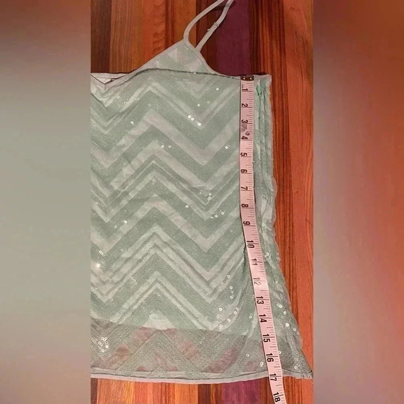 Banana Republic Zigzag Sequin Cami, Mint Green, size L - Picture 4 of 7
